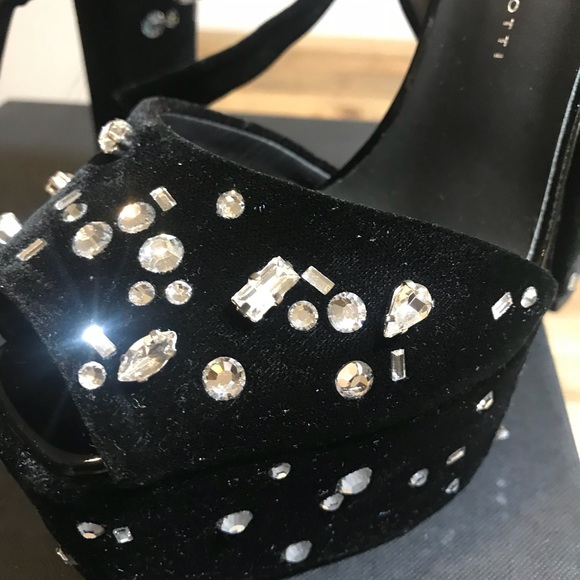 Preowned Giuseppe Zanotti  Dazzling Betty Sandals - Picture 4 of 8